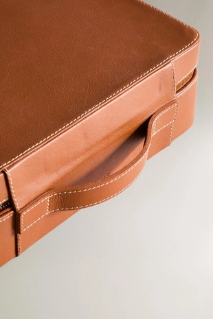 Большая кожаная косметичка с отделениями- Заказать в России