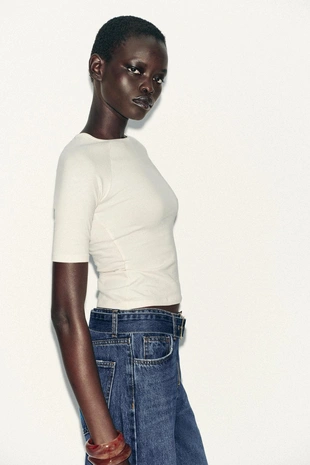 Футболка с короткими рукавами и круглым вырезом- Заказать в России