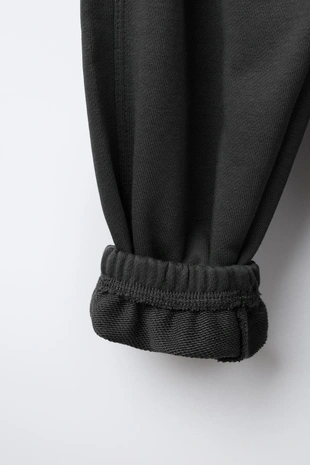 Green-dry | 0039/558/592 - Zara Комплект из двух джоггеров из мягкой ткани с нашивкой