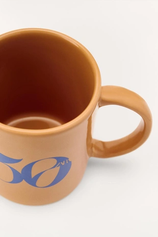 Кружка из земляники к 50-летию- Заказать в России