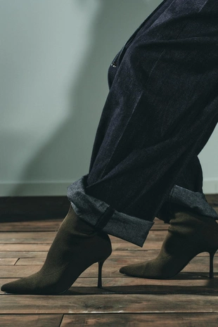 Тканевые ботильоны с острым носом- Заказать в России