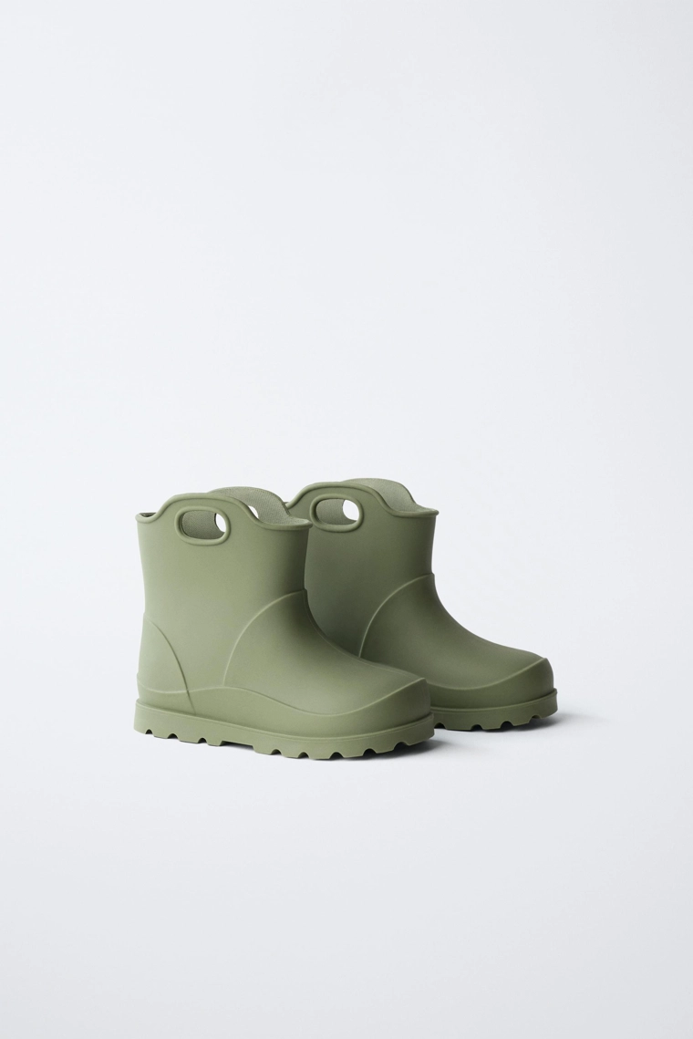 Резиновые сапоги разноцветные