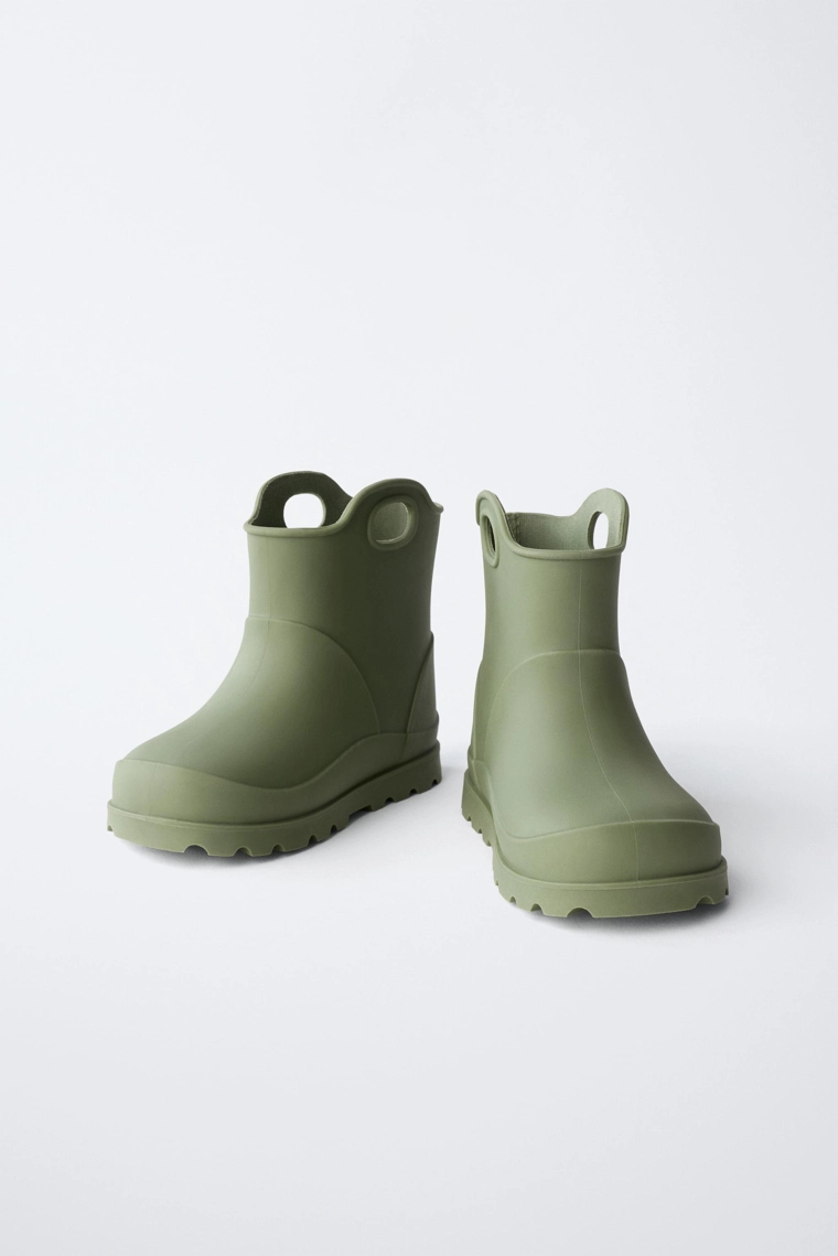 Резиновые сапоги разноцветные