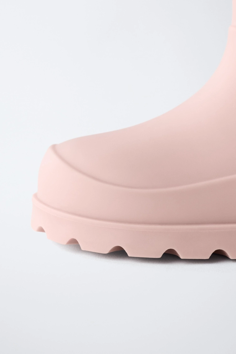 Резиновые сапоги разноцветные