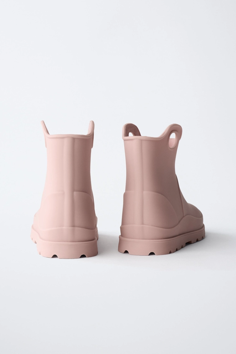 Резиновые сапоги разноцветные