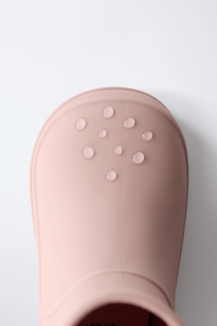 Резиновые сапоги разноцветные