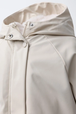 Прорезиненная куртка WATER REPELLENT с эффектом меха- Заказать в России