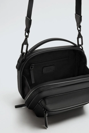 Сумка через плечо с текстурной прорезиненной отделкой- Заказать в России