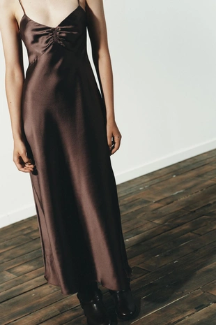 Атласное платье миди со сборками- Заказать в России