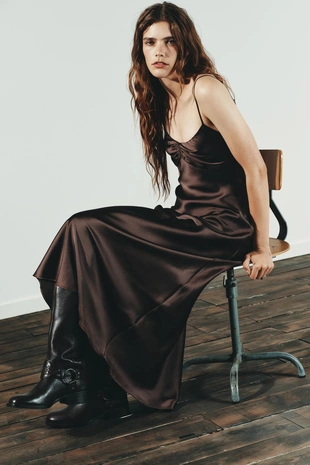 Атласное платье миди со сборками- Заказать в России