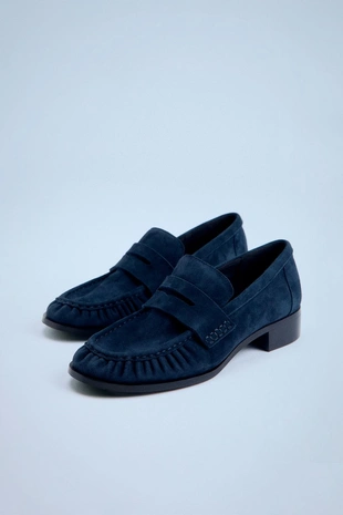 Замшевые лоферы со сборками- Заказать в России
