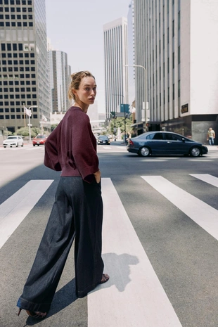 Свитер с широкими рукавами- Заказать в России