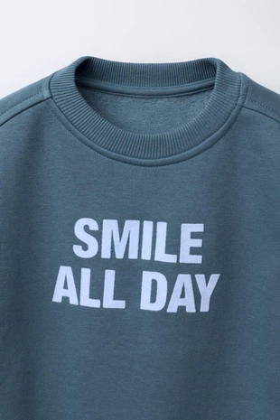 Худи с рельефной надписью- Заказать в России