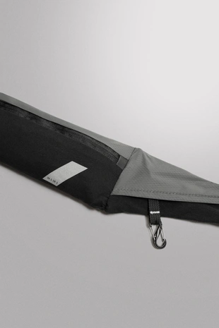 Спортивная поясная сумка из высокотехнологичной ткани- Заказать в России