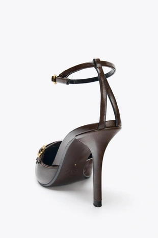 Туфли на каблуке с пряжками- Заказать в России