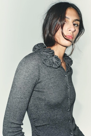 Кардиган из шерсти с объемными цветами- Заказать в России