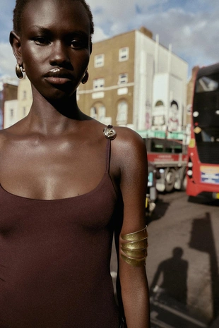 Боди из полиамида с ракушками