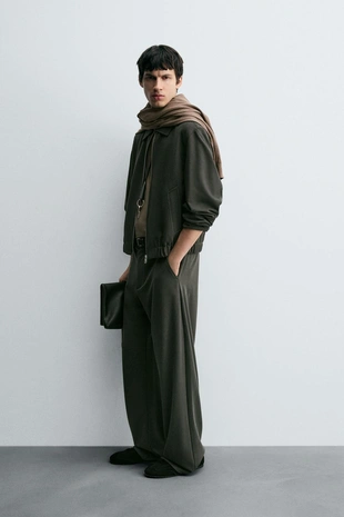 Брюки RELAXED FIT из струящейся ткани- Заказать в России