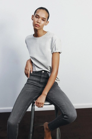 Моделирующие джинсы TRF с высокой посадкой- Заказать в России