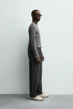 Базовая футболка SLIM FIT- Заказать в России