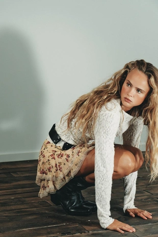 Ecru | 1058/800/712 - Zara Топ из мягкого кружева со сборками