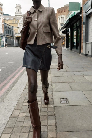 Юбка-шорты с запáхом и пряжкой- Заказать в России