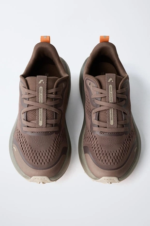 Спортивные кроссовки- Заказать в России