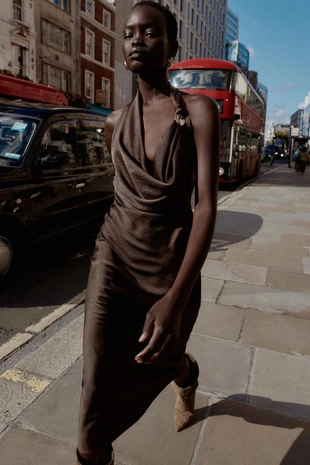 Асимметричное атласное платье миди- Заказать в России