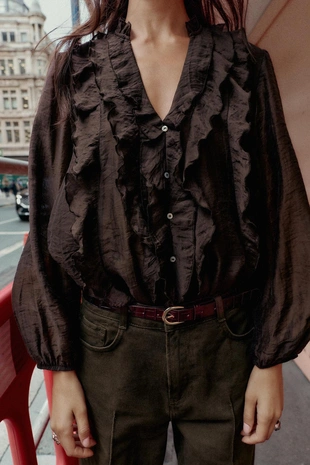 Блуза с воланами- Заказать в России