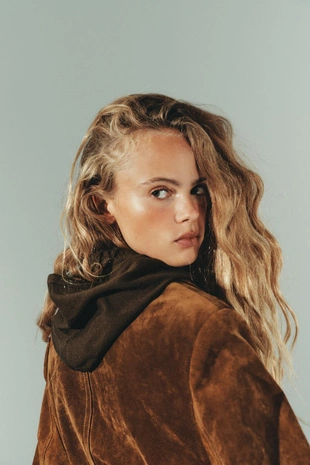 Трикотажная толстовка с капюшоном- Заказать в России