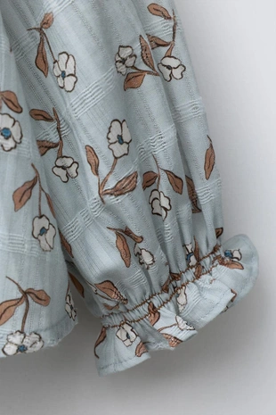 Блуза с цветочным принтом- Заказать в России