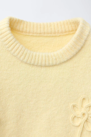 Свитер с цветами из шнурка- Заказать в России