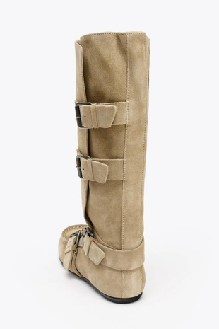 Замшевые сапоги с пряжками- Заказать в России