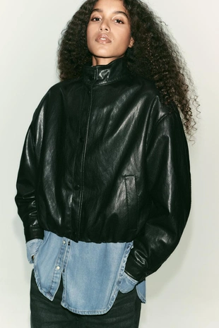 Бомбер из искусственной кожи с высоким воротником- Заказать в России