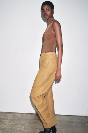 Футболка из полиамида с воротником-стойкой