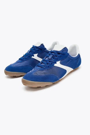 Мягкие беговые кроссовки