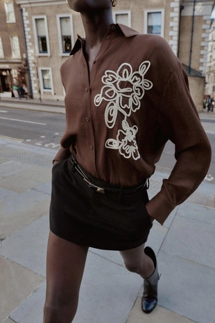 Рубашка с цветочной тканью- Заказать в России