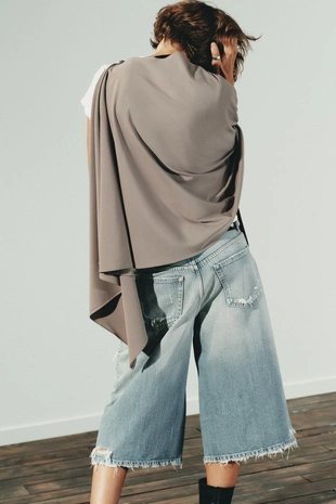 Асимметричная накидка с пуговицей- Заказать в России