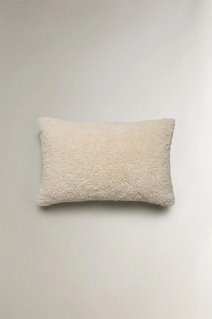 Чехол для декоративной подушки из искусственного меха- Заказать в России