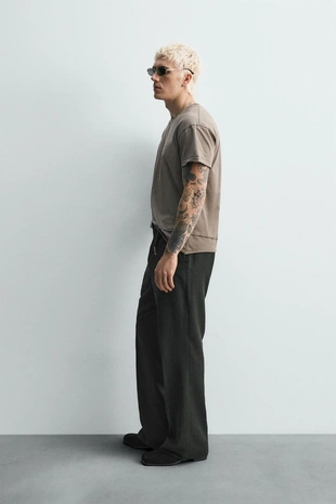 Футболка с неровным краем