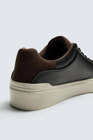 Кроссовки с деталью на заднике - Заказать в России