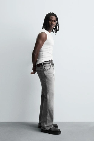 Джинсы FLARE FIT с заниженной талией- Заказать в России