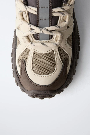 Спортивная обувь для гор- Заказать в России