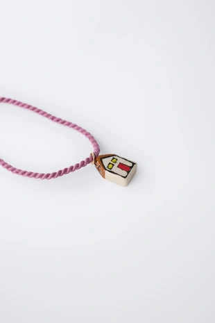 Pink | 7243/750/620 - Zara Ожерелье-шнурок с керамическим домиком