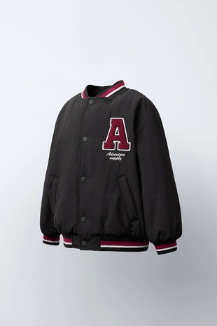 Купить Zara Бомбер с подкладкой из искусственной овчины с нашивкой