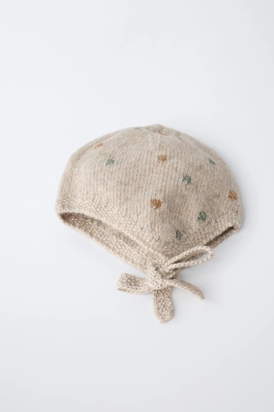 Light beige | 2582/417/052 - Zara Трикотажный чепчик с шариками