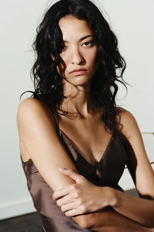 Атласное платье с кружевом- Заказать в России