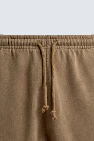 Брюки-джоггеры классического кроя