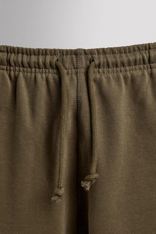 Брюки-джоггеры классического кроя