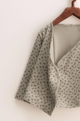 ZARA TIMELESS — футболка-кимоно в технике «поинтель»